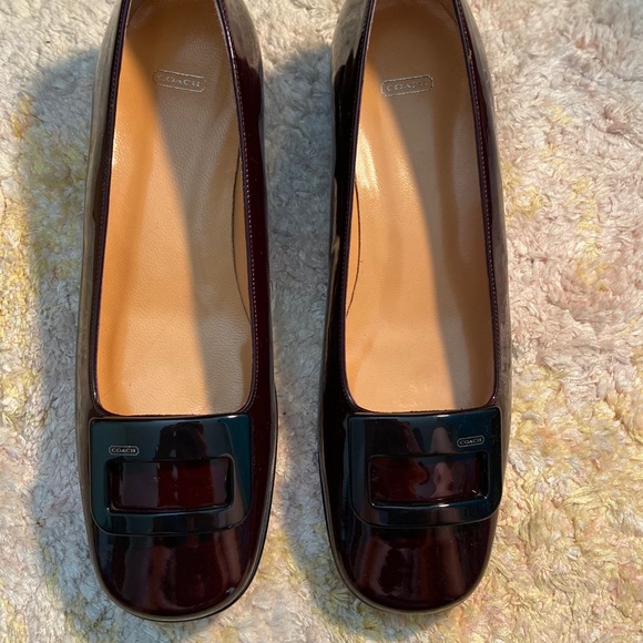 NWT Coach Darby Patent Leather Bordeaux Loafers - Picture 1 of 8